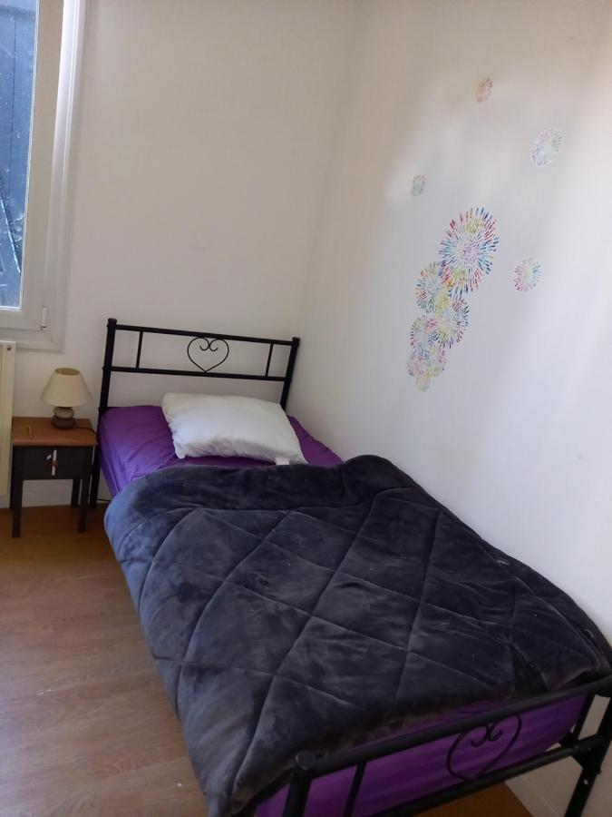 Nantes Aeroport 1-5 Couchages-Parking-Jardin Bouguenais Eksteriør billede